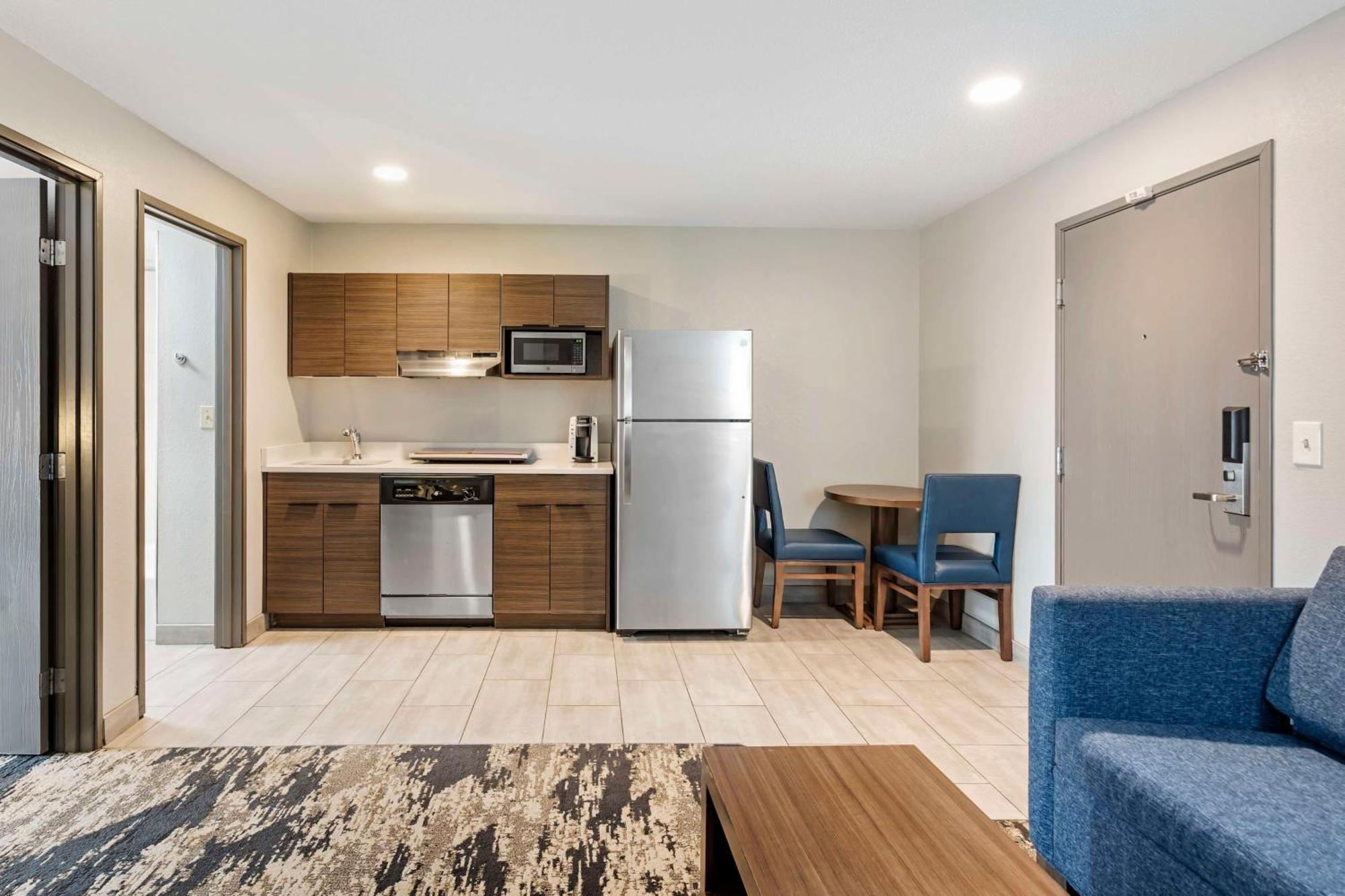 Best Western Plus Bourbonnais Hotel&Suites Exterior foto